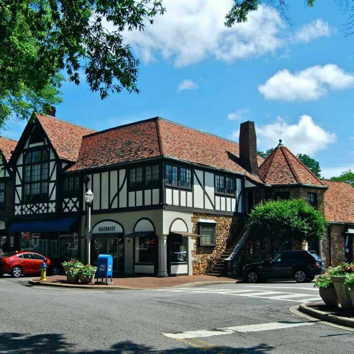 10 Best Small Towns in Alabama